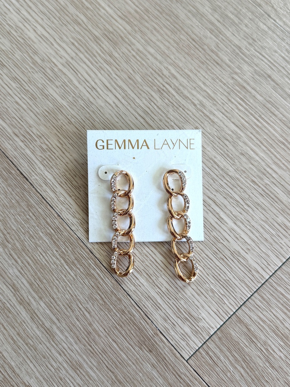 New Gemma Layne Gold Tone Clear Crystal Stones Chain Link Dangle Earrings 2 in L